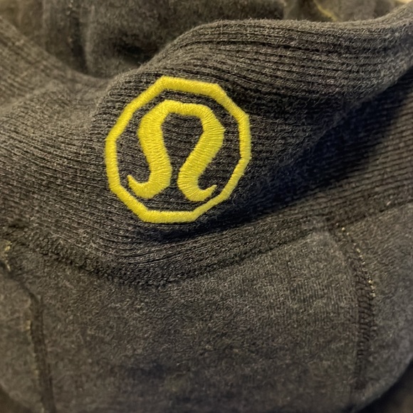 Lululemon sweatshirt/ hoodie gray/ lime size M/L - Picture 3 of 7